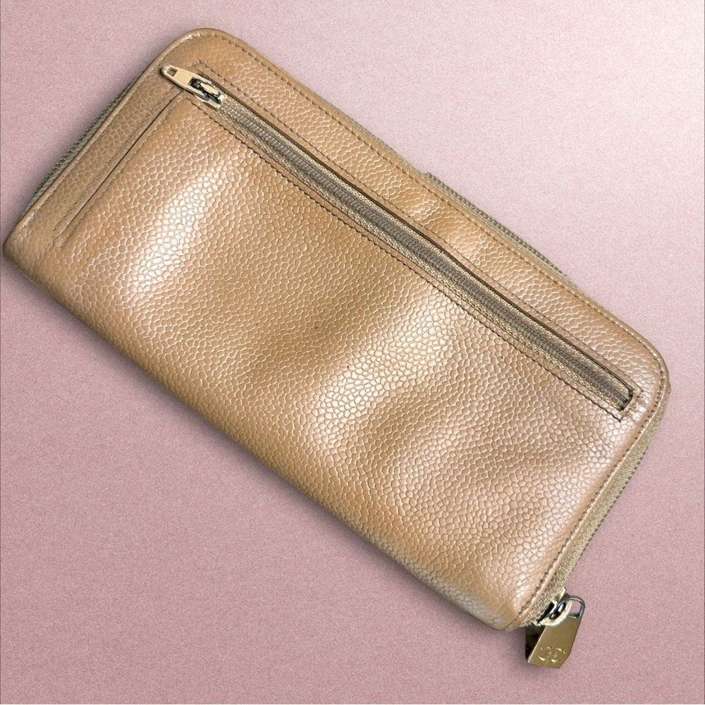 Chanel caviar zip wallet - Picture 3 of 16